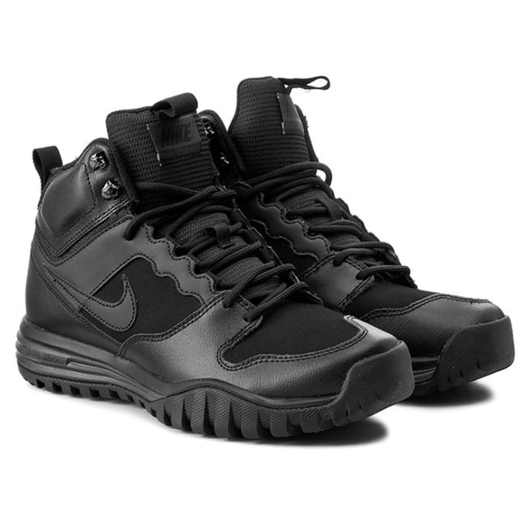 nike men's dual fusion hills mid boot